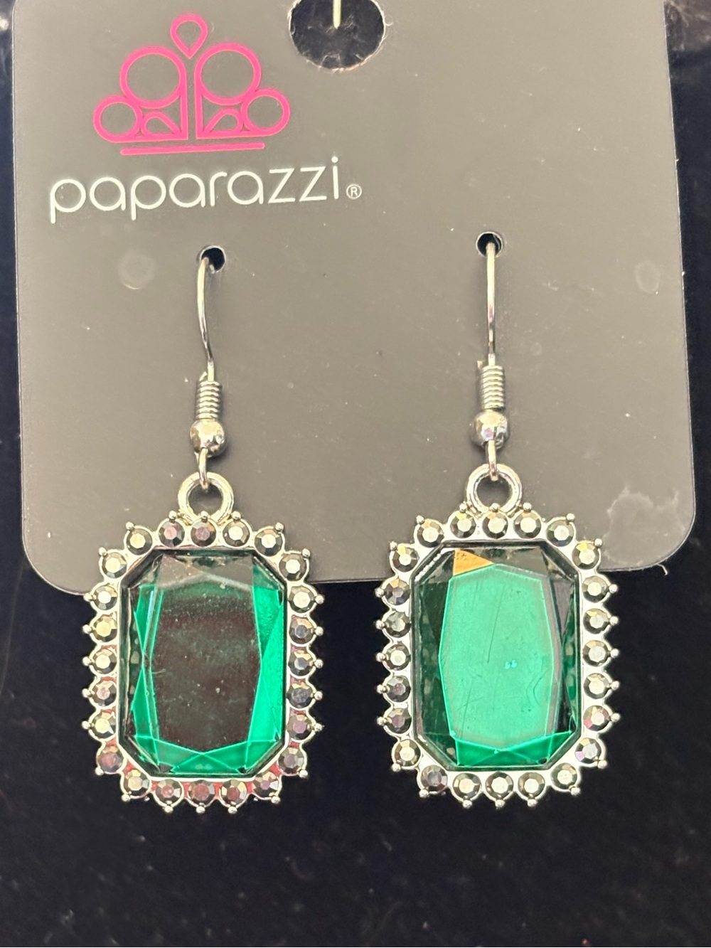 paparazzi Emerald Facet Drop Earrings - Green